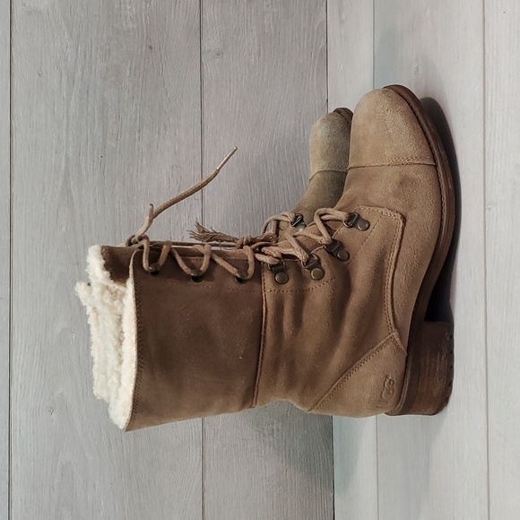 Ugg Australia Women Gradin  Ankle Suede Lace-up Sheepskin Boots shoes sz 6 - Picture 2 of 15